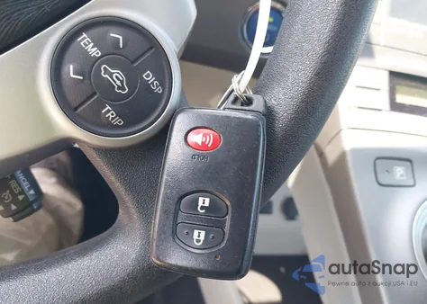 2013 Toyota Prius Three из США, поврежденный, VIN JTDKN3DU3D1728341